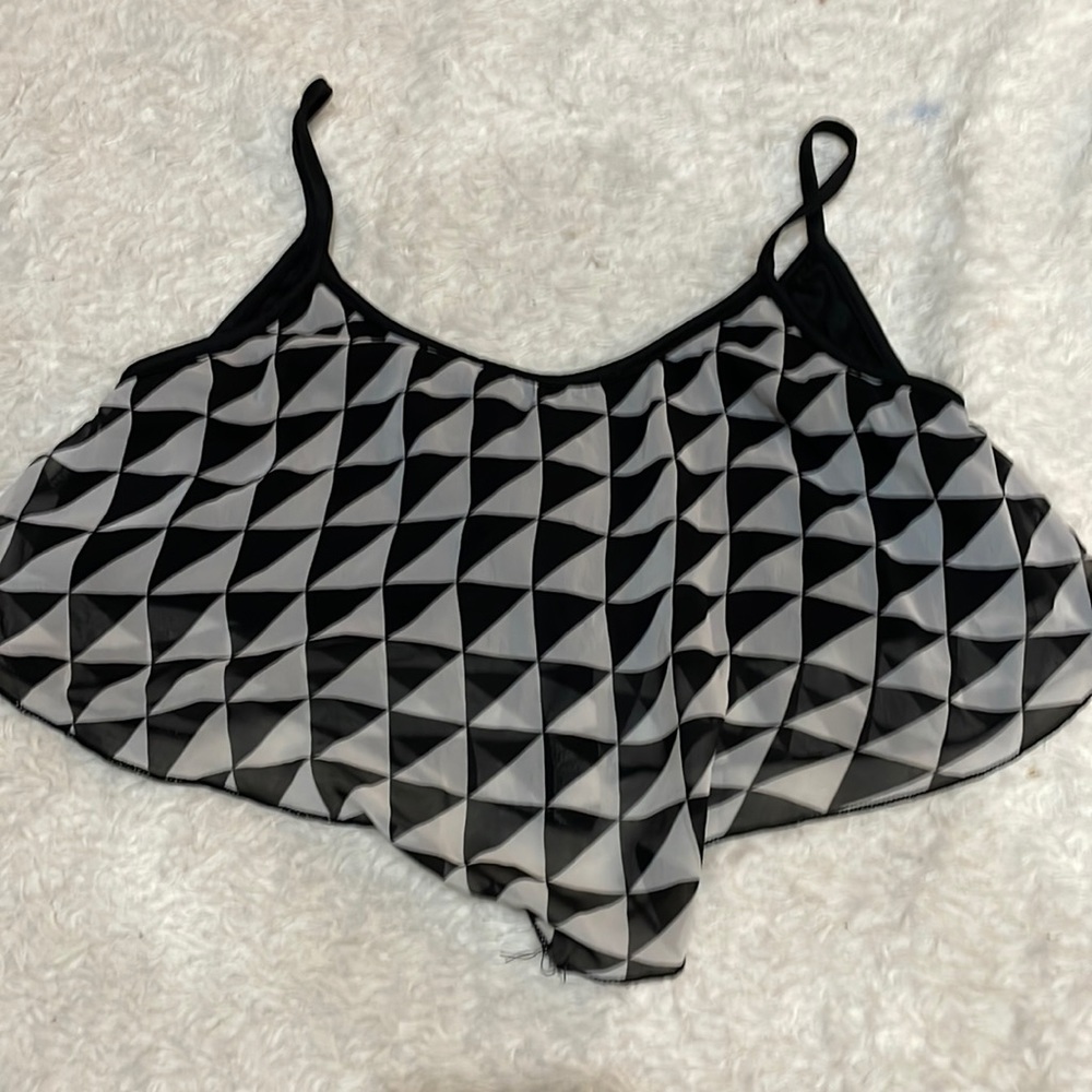 cropped tank top